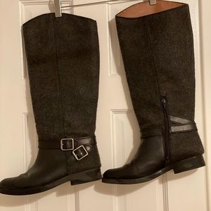 Lucky brand 🍀 flannel type outside material with leather and belt buckles